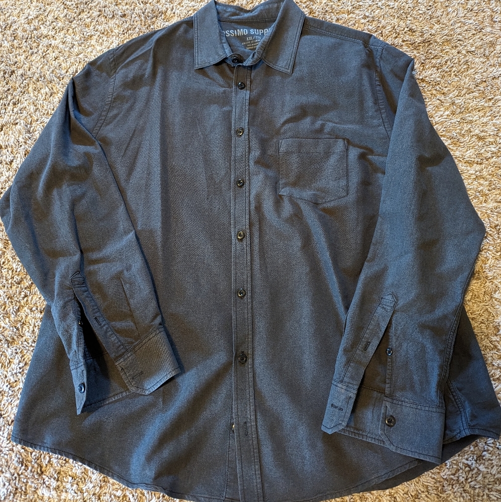 Men's classy comfy button down